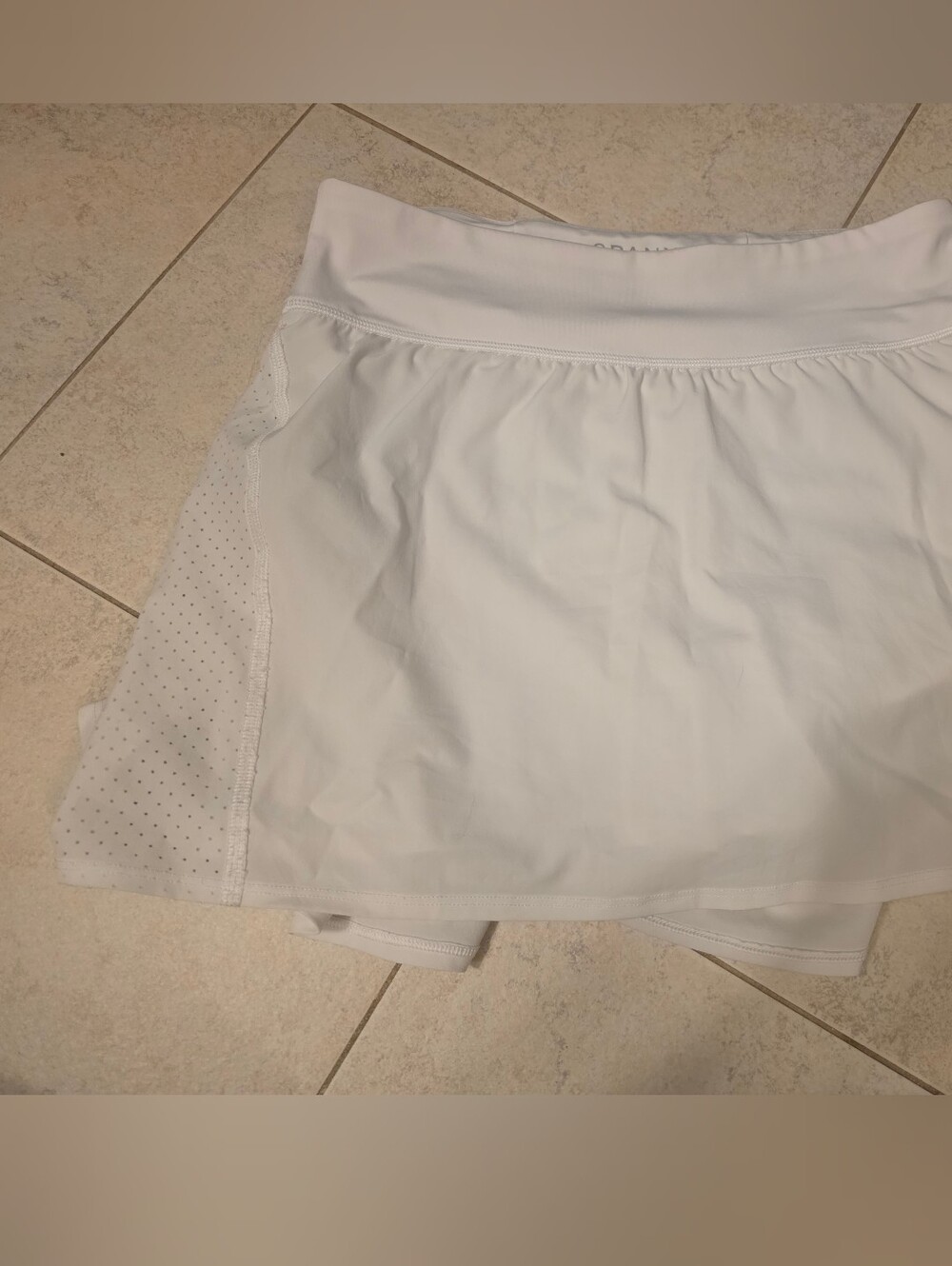SPANX White "Get Moving" Skort - Size Medium